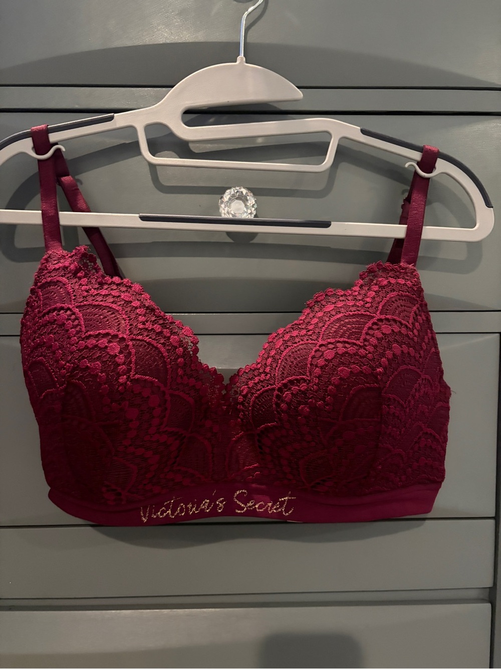 Victoria’s Secret Wireless Bralette 36D Burgundy Lace Logo Band Bra